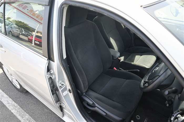 2018 Toyota Corolla Axio DBA-NRE161 (UW-69d9fa091903e)[9]