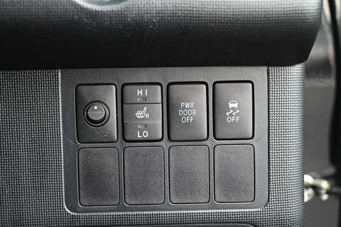 2014 Toyota Porte DBA-NCP141 (UW-69d9fa09464ed)[10]