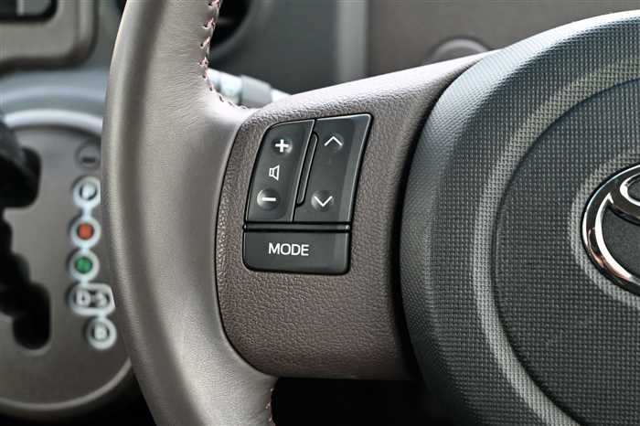 2014 Toyota Porte DBA-NCP141 (UW-69d9fa09464ed)[12]