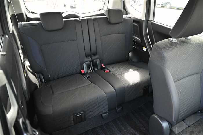 2019 Suzuki Solio DAA-MA36S (UW-69d9fa09764e4)[11]