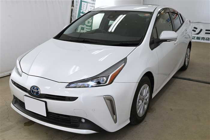 2022 Toyota Prius 6AA-ZVW51 (UW-69d9fa0ae4ff4)[0]