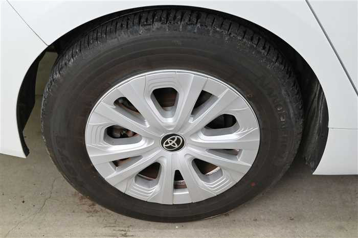 2022 Toyota Prius 6AA-ZVW51 (UW-69d9fa0ae4ff4)[5]