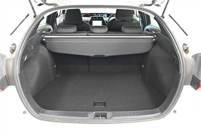 2022 Toyota Prius 6AA-ZVW51 (UW-69d9fa0ae4ff4)[9]