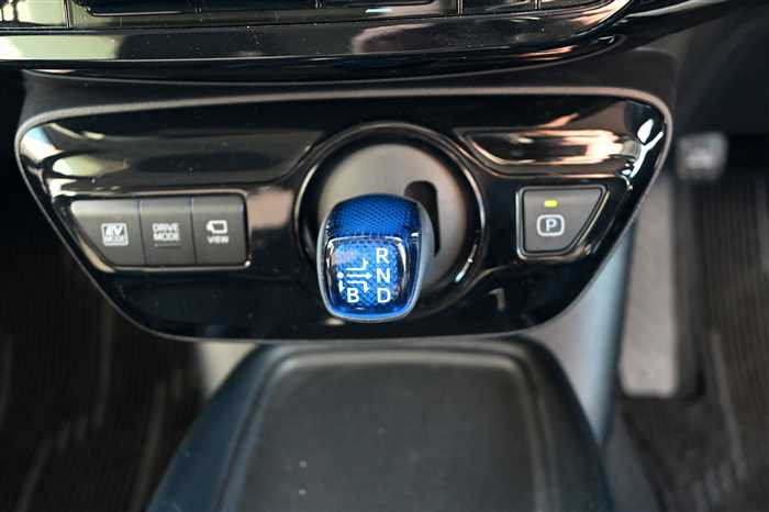 2022 Toyota Prius 6AA-ZVW51 (UW-69d9fa0ae4ff4)[17]