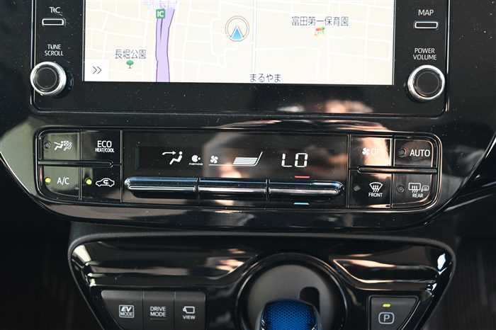 2022 Toyota Prius 6AA-ZVW51 (UW-69d9fa0ae4ff4)[19]