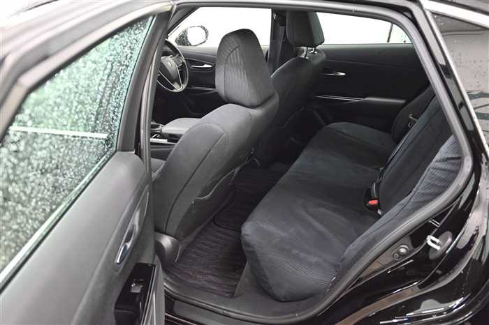 2019 Toyota Crown Hybrid 6AA-AZSH20 (UW-69d9fa0b323b7)[11]