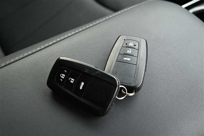 2019 Toyota Crown Hybrid 6AA-AZSH20 (UW-69d9fa0b323b7)[16]