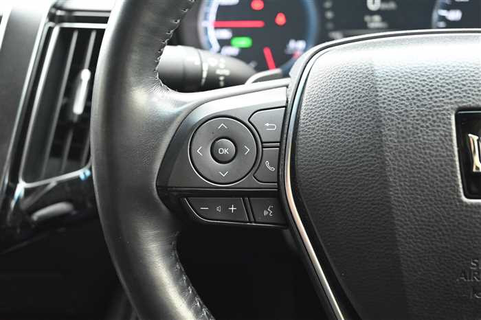 2019 Toyota Crown Hybrid 6AA-AZSH20 (UW-69d9fa0b323b7)[18]