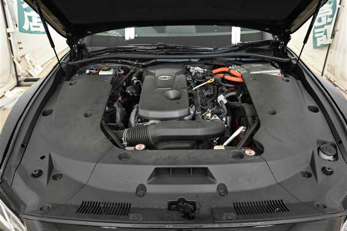 2019 Toyota Crown Hybrid 6AA-AZSH20 (UW-69d9fa0b323b7)[26]