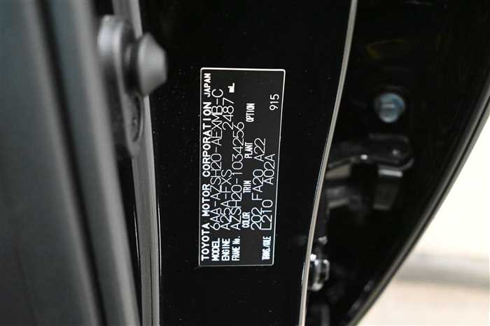 2019 Toyota Crown Hybrid 6AA-AZSH20 (UW-69d9fa0b323b7)[27]