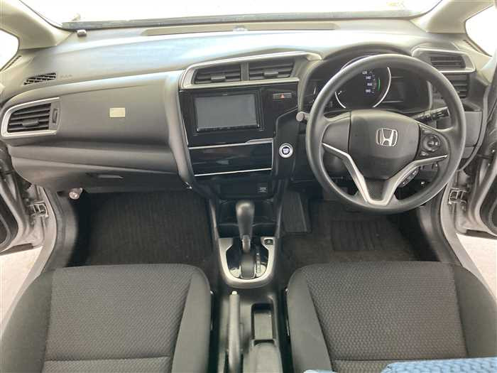 2019 Honda Fit DBA-GK4 (UW-69d9fa0b5f5ac)[15]