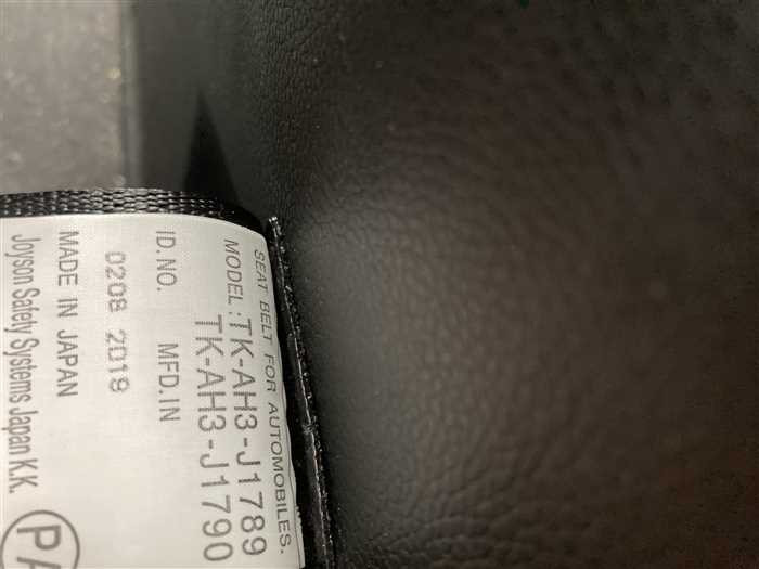 2019 Honda Fit DBA-GK4 (UW-69d9fa0b5f5ac)[22]