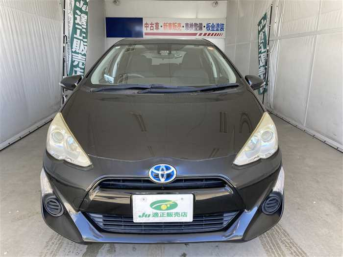2016 Toyota Aqua DAA-NHP10 (UW-69d9fa0b9bac9)[4]