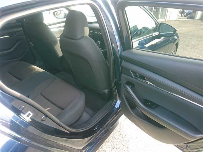 2024 Mazda Mazda3 BP8R (UW-69f5a9e57347e)[10]