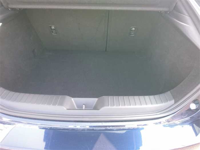 2024 Mazda Mazda3 BP8R (UW-69f5a9e57347e)[13]