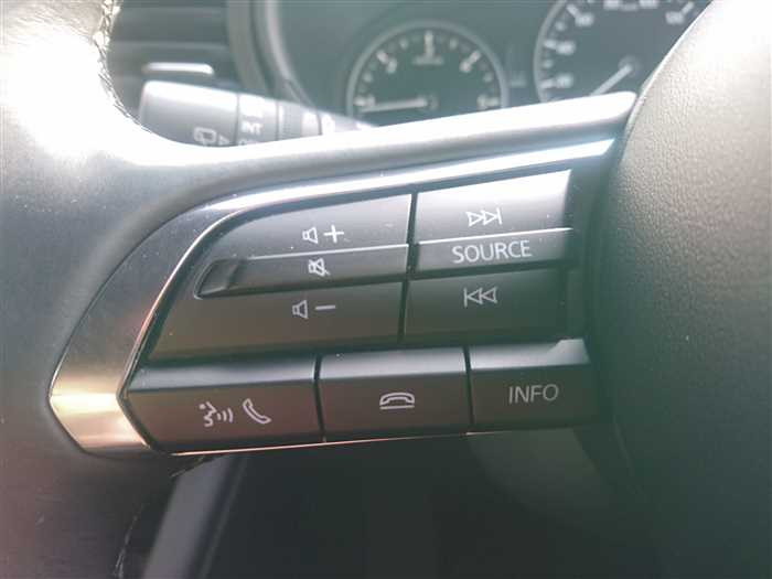 2024 Mazda Mazda3 BP8R (UW-69f5a9e57347e)[21]