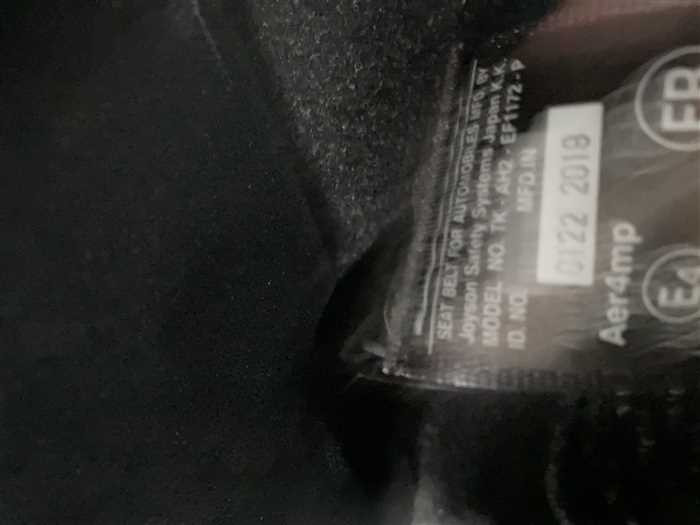 2019 Toyota Corolla Axio DAA-NKE165 (UW-69d9fa0ccf950)[22]