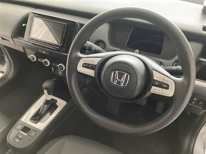 2022 Honda Fit 6BA-GR1 (UW-69d9fa0d5bf71)[16]