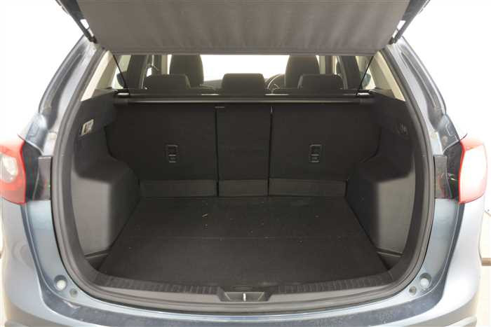 2016 Mazda CX-5 DBA-KEEFW (UW-69f5a9e5afc16)[9]