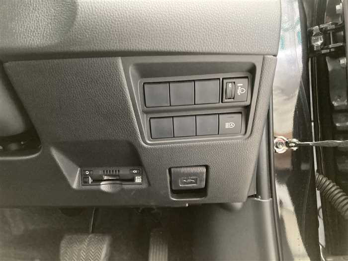 2021 Toyota Yaris Cross 5BA-MXPB10 (UW-69d9fa0ea2035)[17]