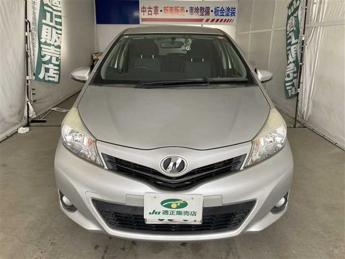 2013 Toyota Vitz DBA-NSP130 (UW-69d9fa0fd94e5)[4]