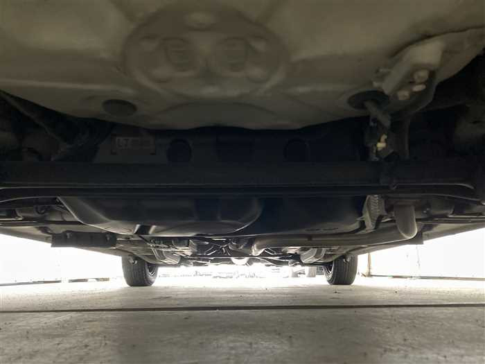 2013 Toyota Vitz DBA-NSP130 (UW-69d9fa0fd94e5)[6]