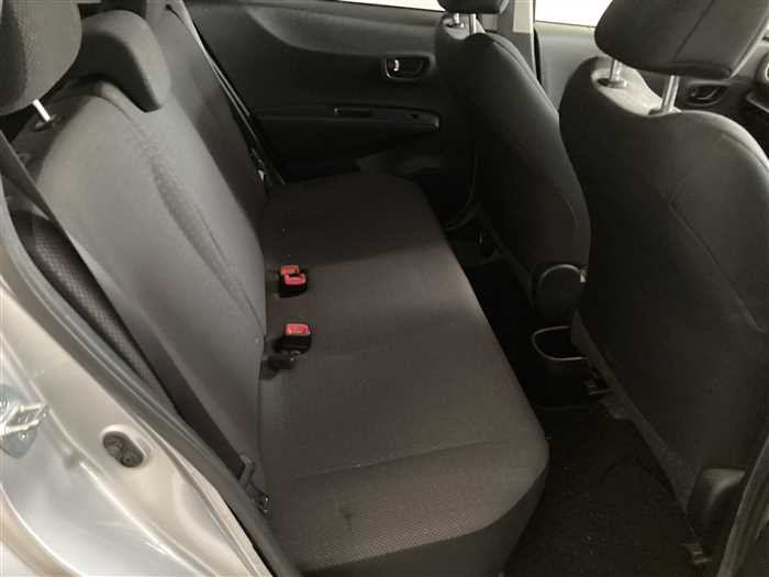 2013 Toyota Vitz DBA-NSP130 (UW-69d9fa0fd94e5)[10]