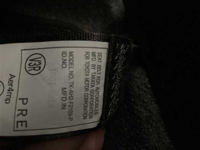 2013 Toyota Vitz DBA-NSP130 (UW-69d9fa0fd94e5)[21]