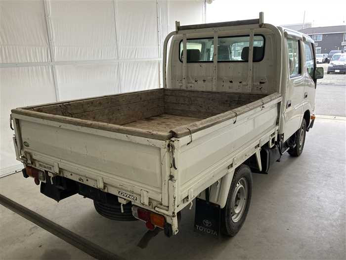 2011 Toyota Dyna LDF-KDY231 (UW-69d9fa1085778)[1]