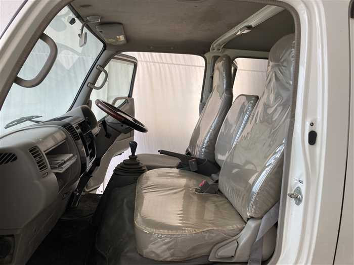 2011 Toyota Dyna LDF-KDY231 (UW-69d9fa1085778)[14]