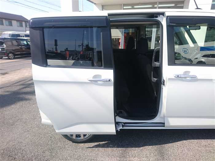 2017 Daihatsu Daihatsu Others M900S (UW-69d9fa13efc63)[11]