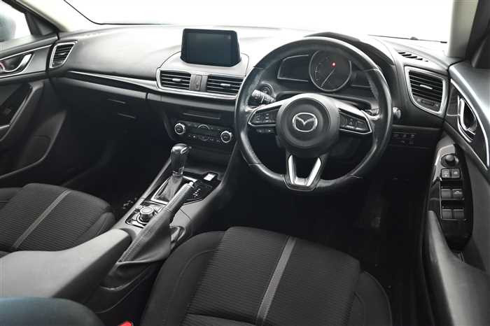 2018 Mazda Axela dba-BM5FS (UW-69f5a9eb20483)[7]