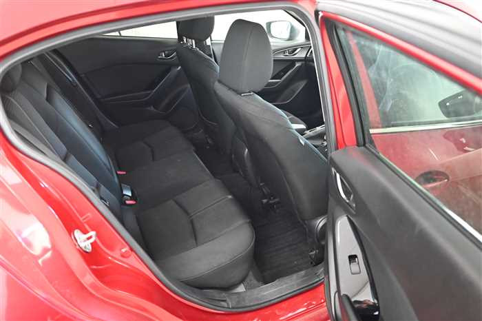 2018 Mazda Axela dba-BM5FS (UW-69f5a9eb20483)[8]