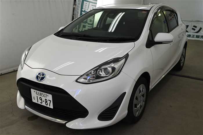 2021 Toyota Aqua 6AA-NHP10