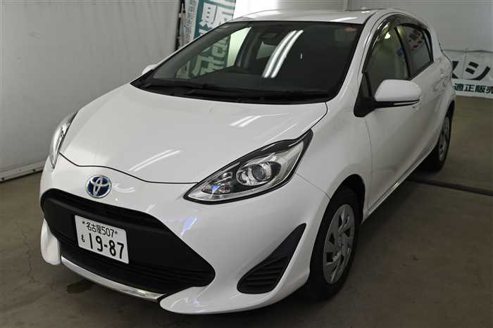 2021 Toyota Aqua 6AA-NHP10 (UW-69d9fa15a5c90)[0]