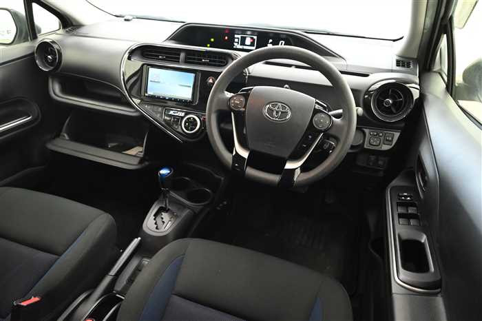 2021 Toyota Aqua 6AA-NHP10 (UW-69d9fa15a5c90)[8]