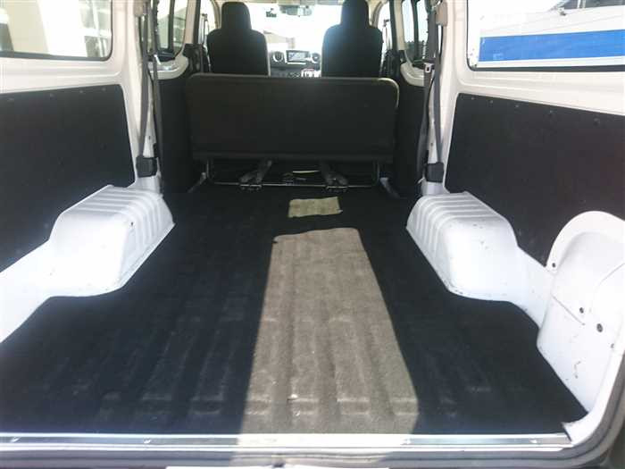 2022 Nissan Caravan Van VR2E26 (UW-69d9fa1b16b31)[16]