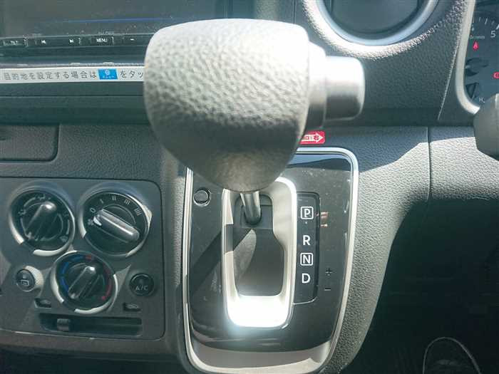 2022 Nissan Caravan Van VR2E26 (UW-69d9fa1b16b31)[23]