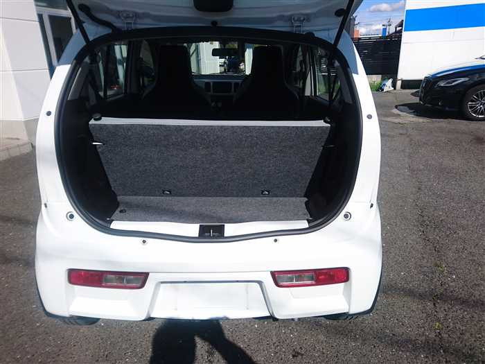 2017 Suzuki Alto HA36S (UW-69d9fa1b3d486)[16]