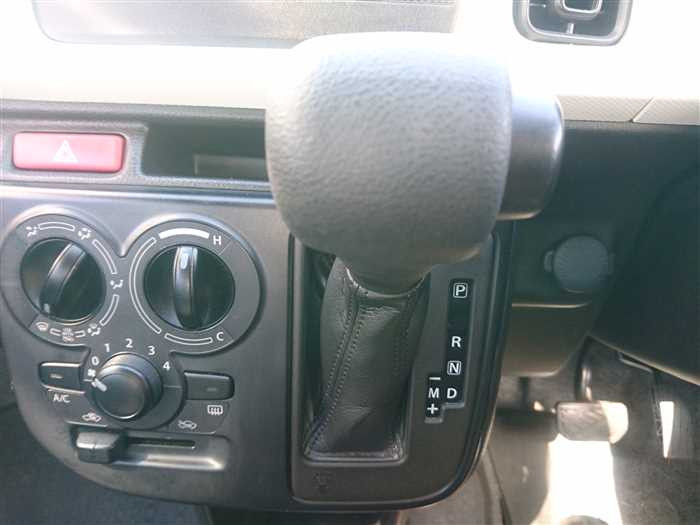 2016 Suzuki Alto HA36S (UW-69d9fa1cd5c86)[21]