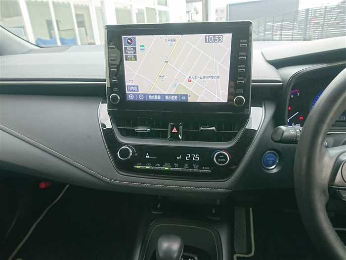 2022 Toyota Corolla Touring Wagon ZWE211W (UW-69d9fa1cd6fe3)[17]