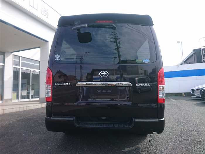 2016 Toyota Regiusace Van KDH201V (UW-69d9fa1d7bf28)[6]