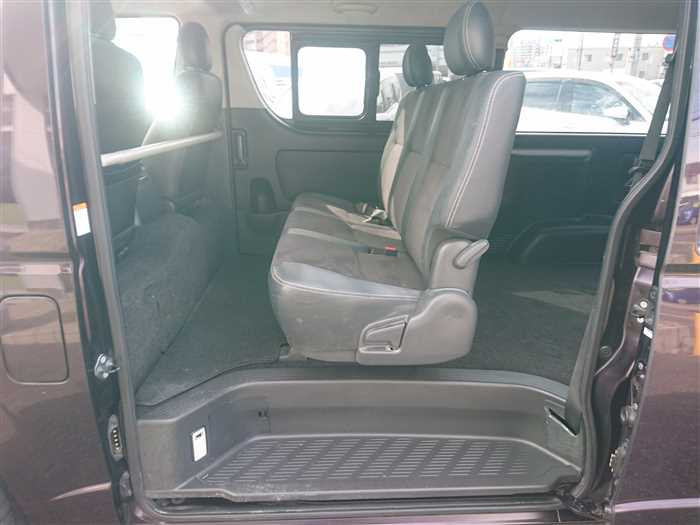 2016 Toyota Regiusace Van KDH201V (UW-69d9fa1d7bf28)[12]