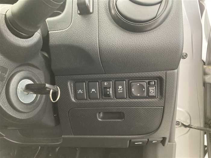 2019 Nissan Ad Van DBF-VY12 (UW-69d9fa1f022fb)[16]