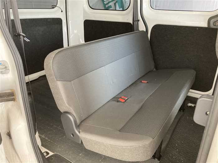 2021 Nissan NV200 Vanette DBF-VM20 (UW-69d9fa20055a3)[10]