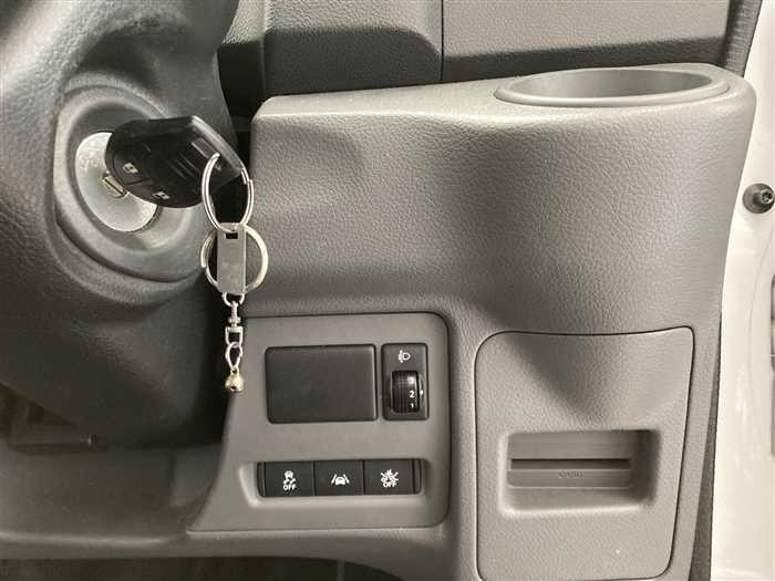 2021 Nissan NV200 Vanette DBF-VM20 (UW-69d9fa20055a3)[16]