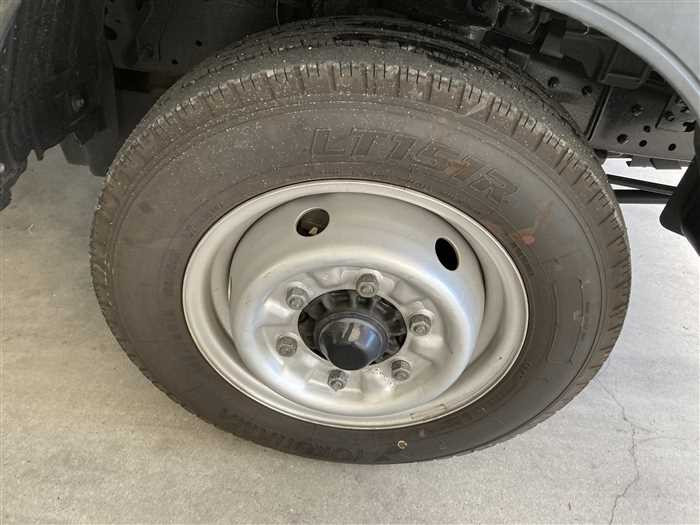 2015 Mazda Titan TRG-LHR85A (UW-69d9fa21aff13)[9]