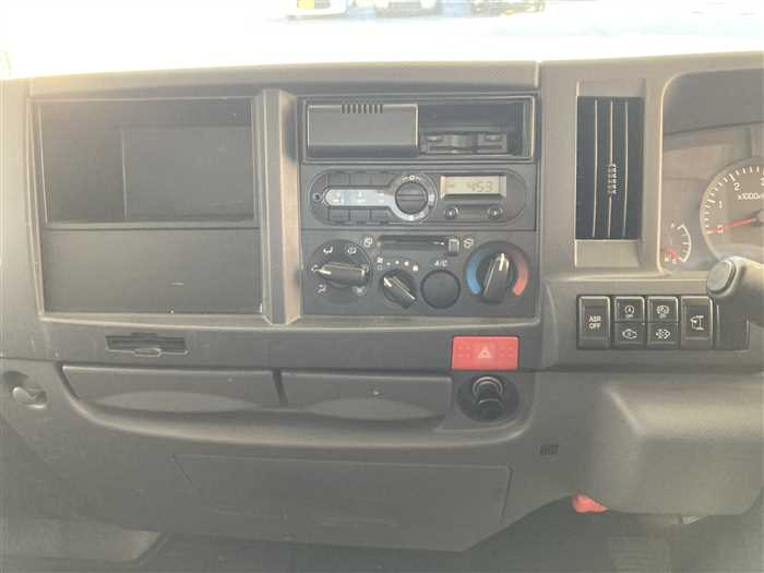 2015 Mazda Titan TRG-LHR85A (UW-69d9fa21aff13)[17]