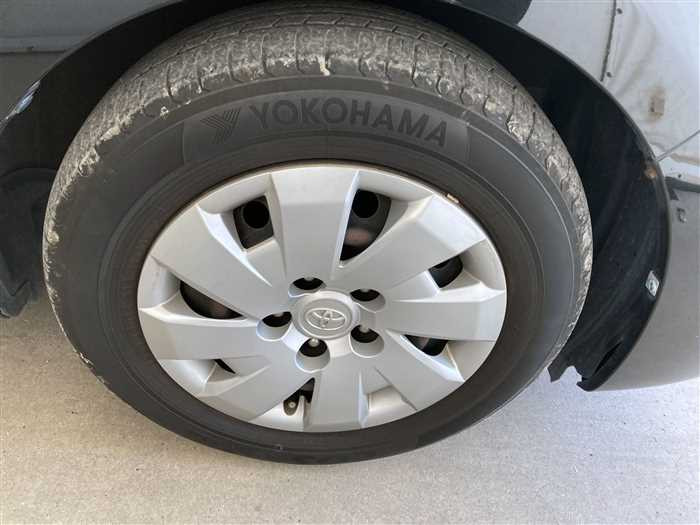 2011 Toyota Corolla Rumion DBA-ZRE152N (UW-69d9fa2250a1a)[7]