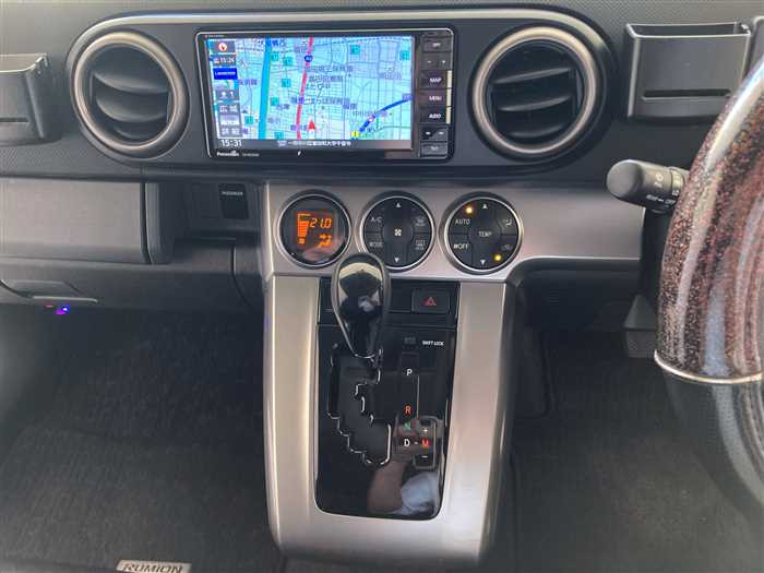 2011 Toyota Corolla Rumion DBA-ZRE152N (UW-69d9fa2250a1a)[18]